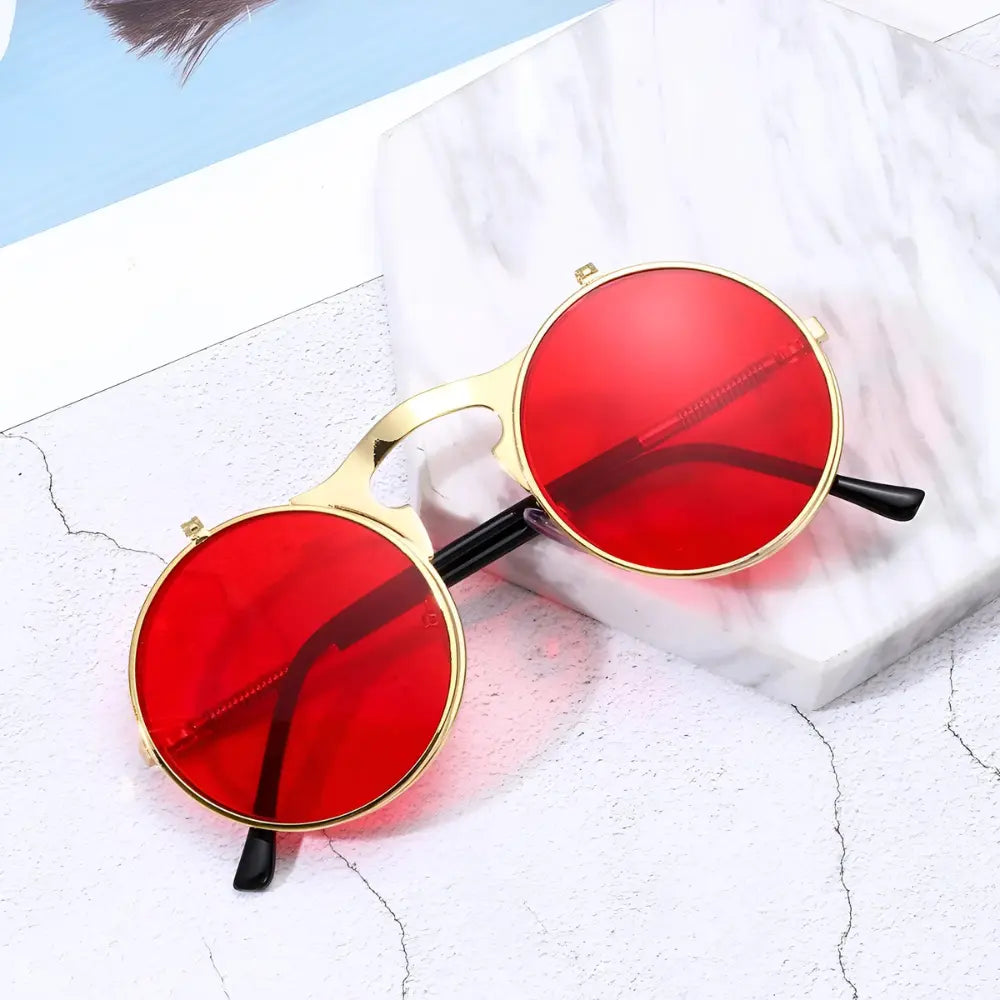 Occhiali da sole rotondi rossi
