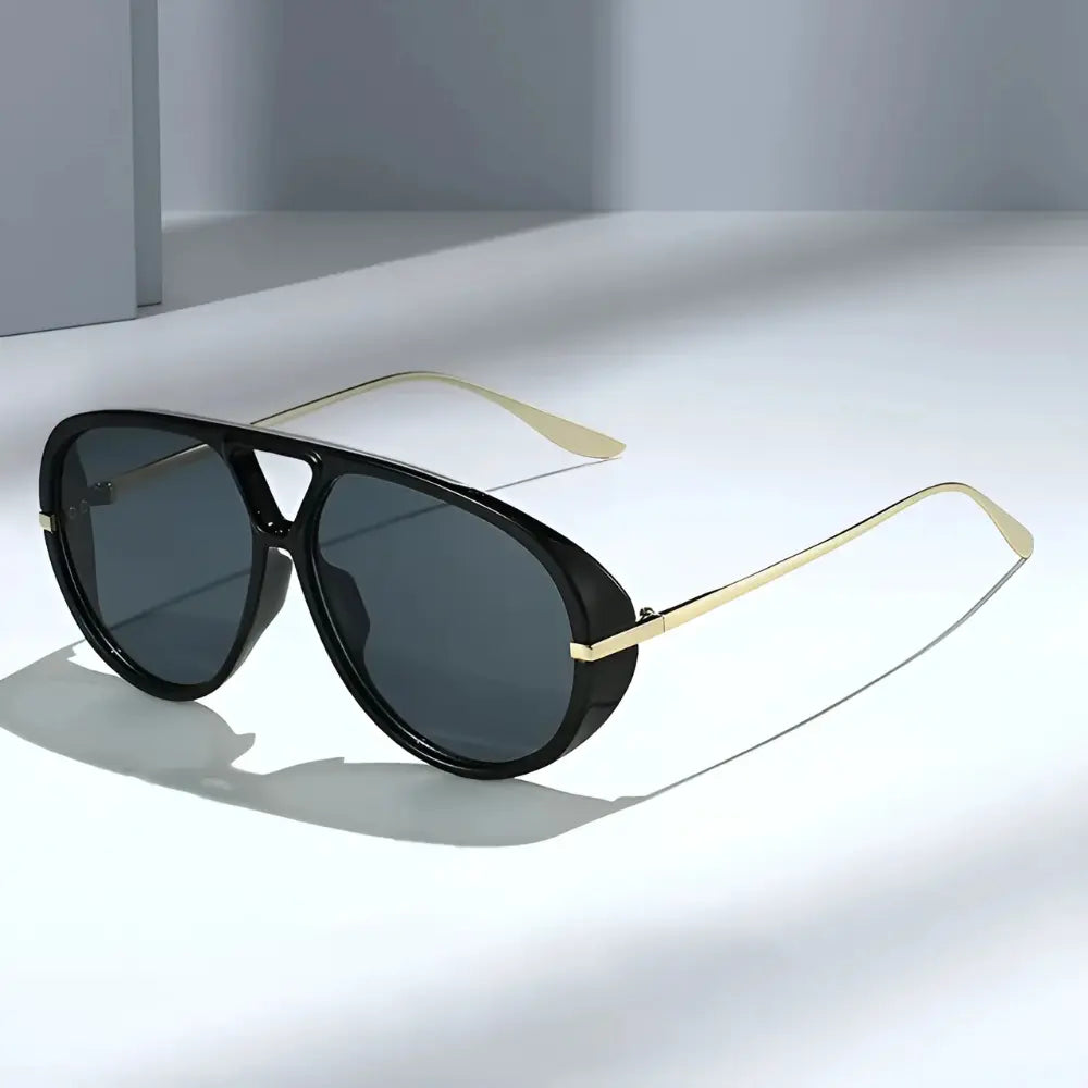 Vintage aviator sunglasses black